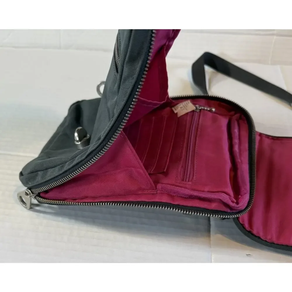 Baggallini Gray Quilted Twistlock Logo Pockets Lined Organizer CrossBody